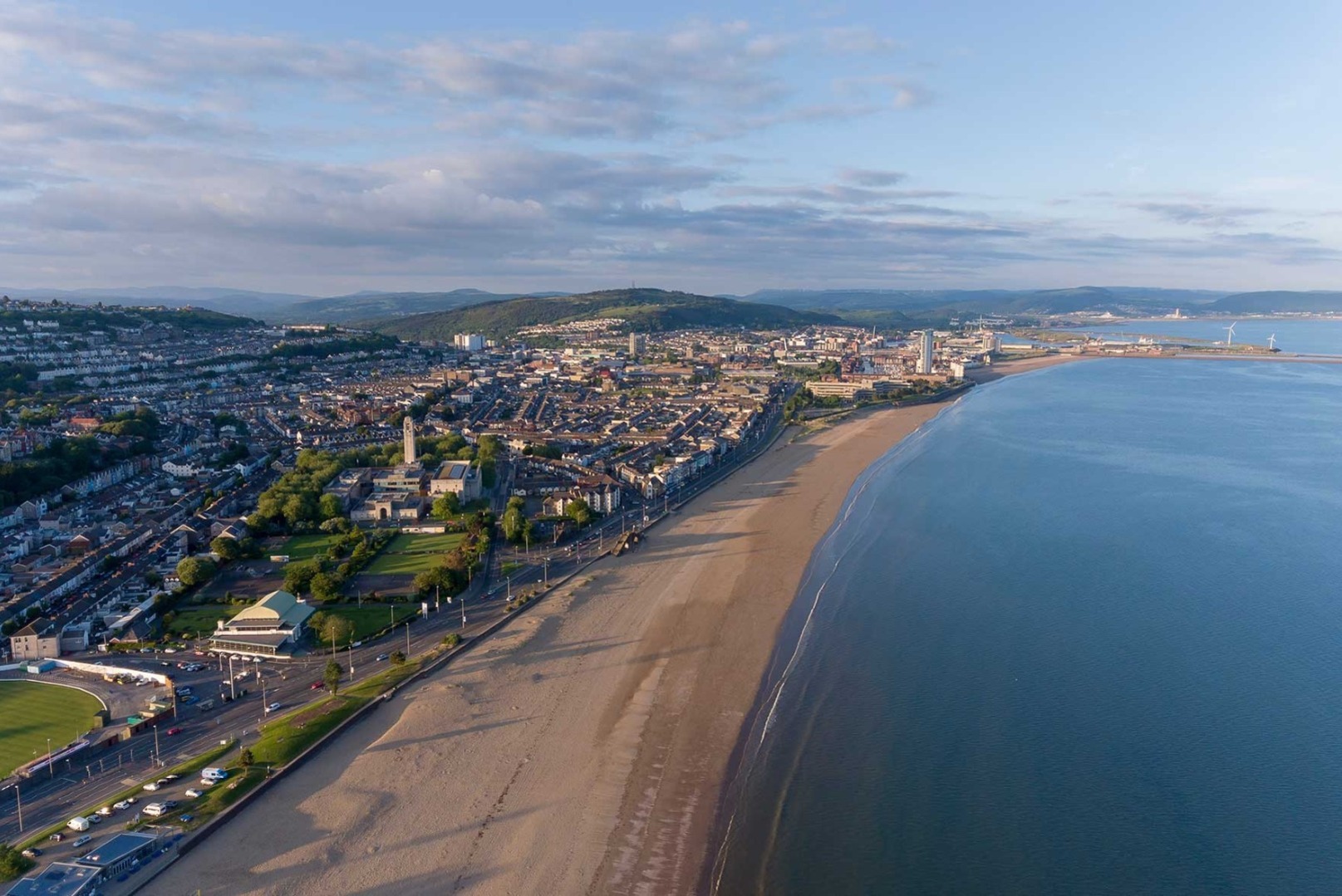 Long stretch of beach in Swansea